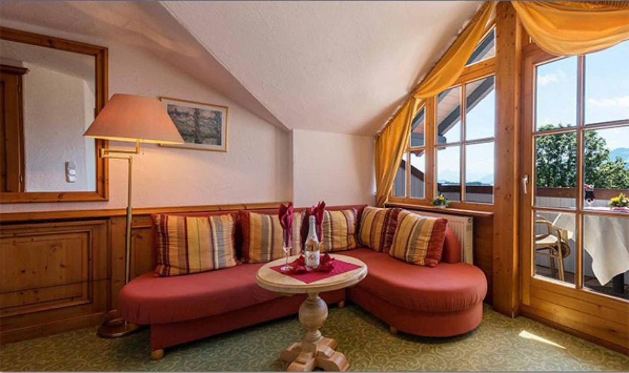 Naturhotel Am Sonnenhang Ой-Міттельберґ Екстер'єр фото
