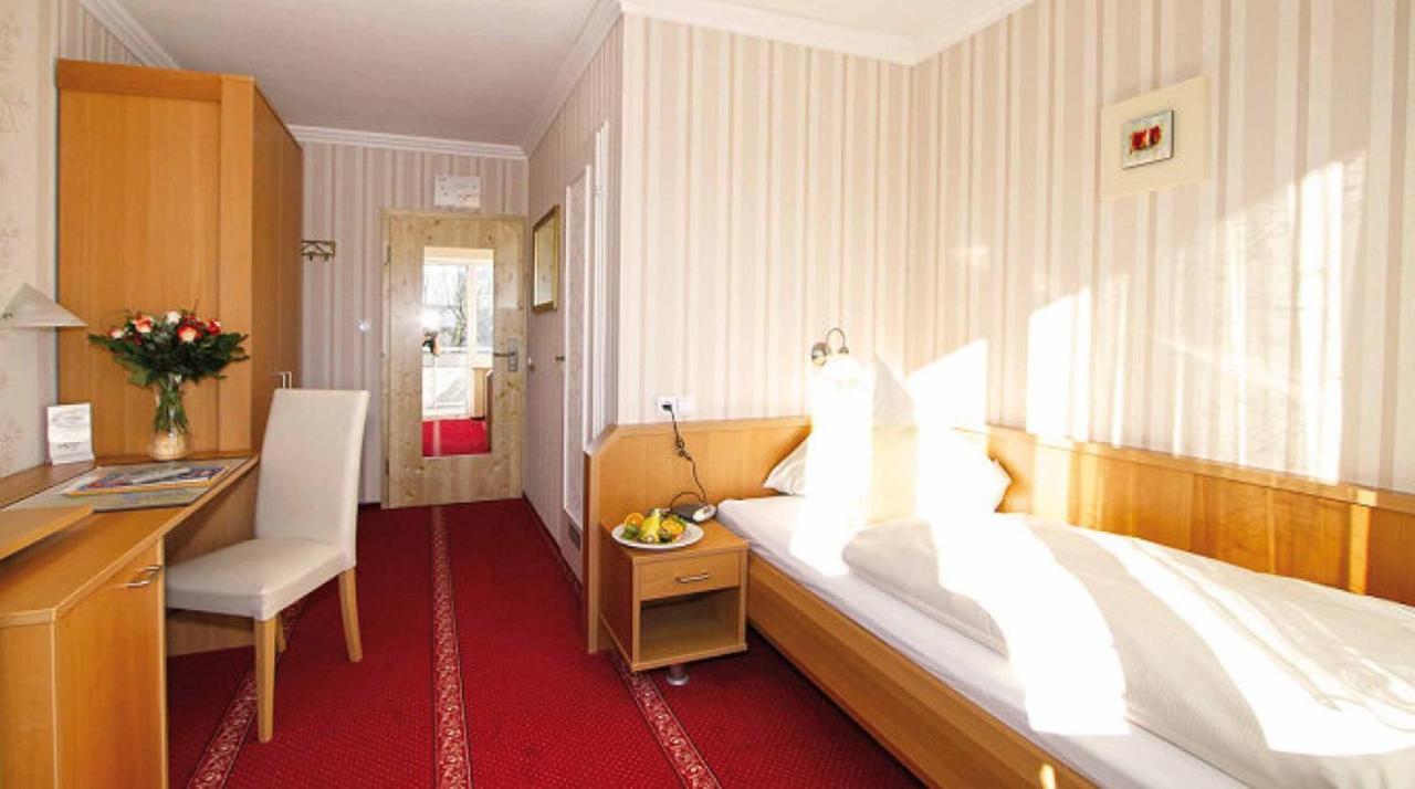Naturhotel Am Sonnenhang Ой-Міттельберґ Екстер'єр фото